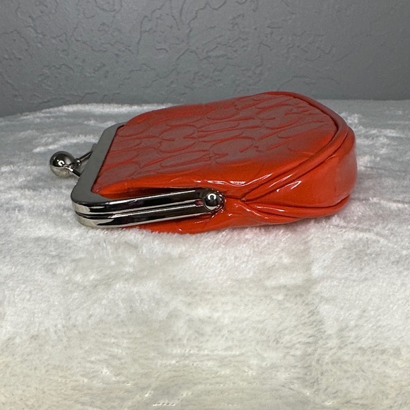 🧡Coach Orange Embossed Kisslock Coin Purse.🧡 - Picture 6 of 7